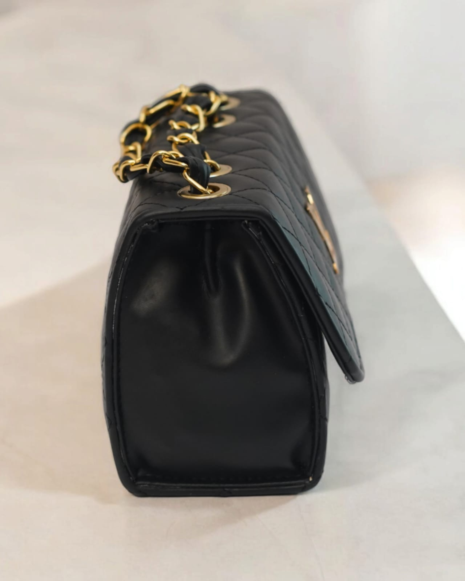 Women's Black Solid Sling Bag