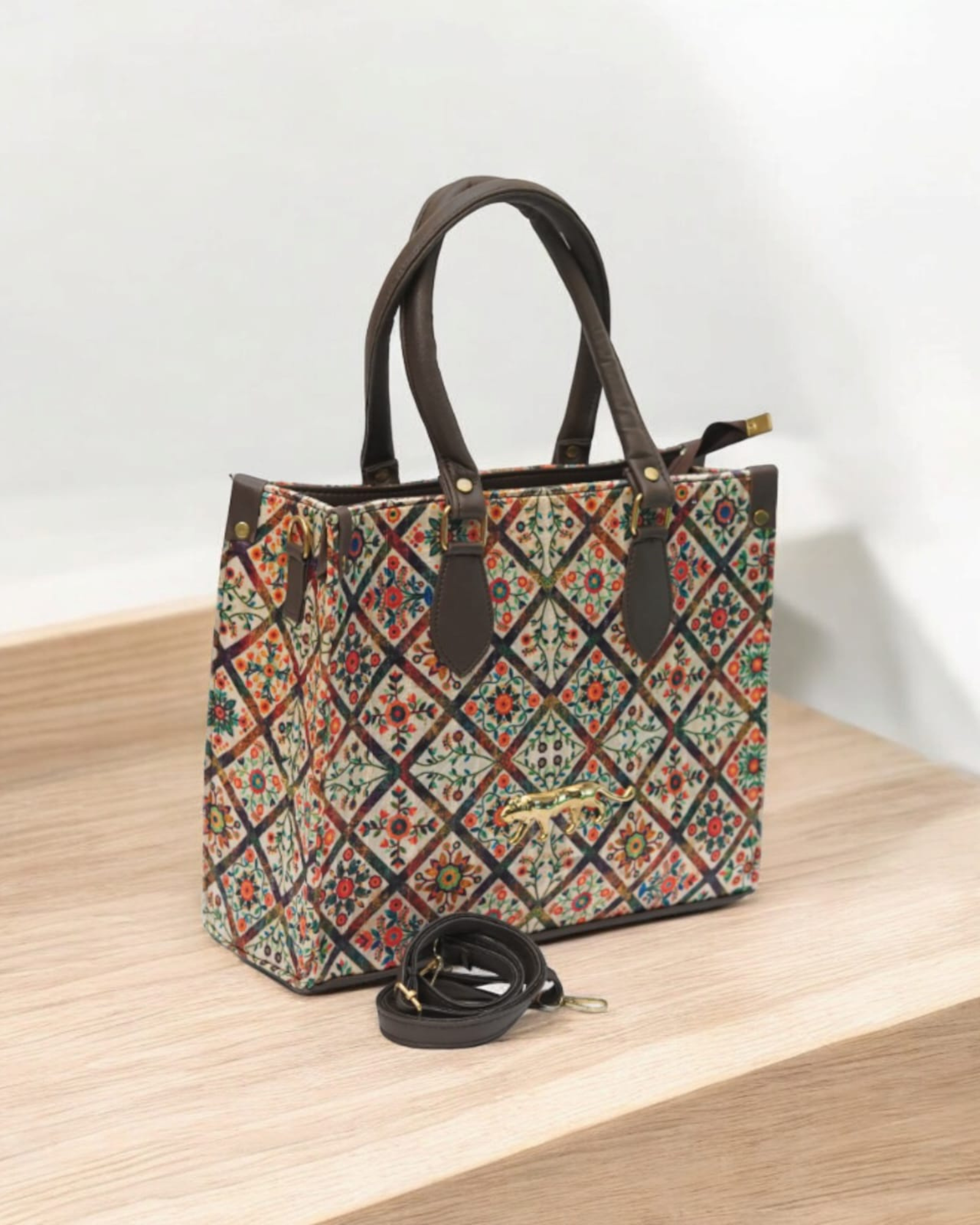 Women's Vogue Printed Tote bag